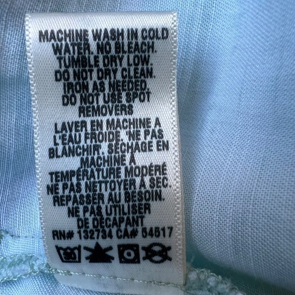 Bella Dahl flat front shorts with matching sash - Picture 12 of 12